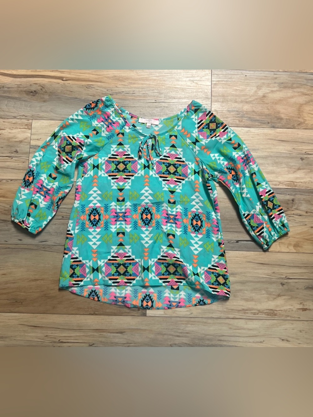 Moa Moa - Girls - Size M - Vibrant - Bright - Aztec Geometric - Long Sleeve Top